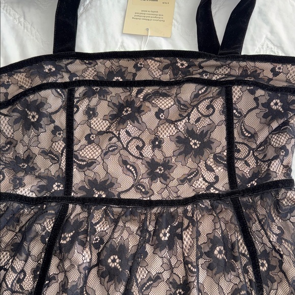 Zinnia Lace Floral Tie Strap Dress in Black - Picture 7 of 10